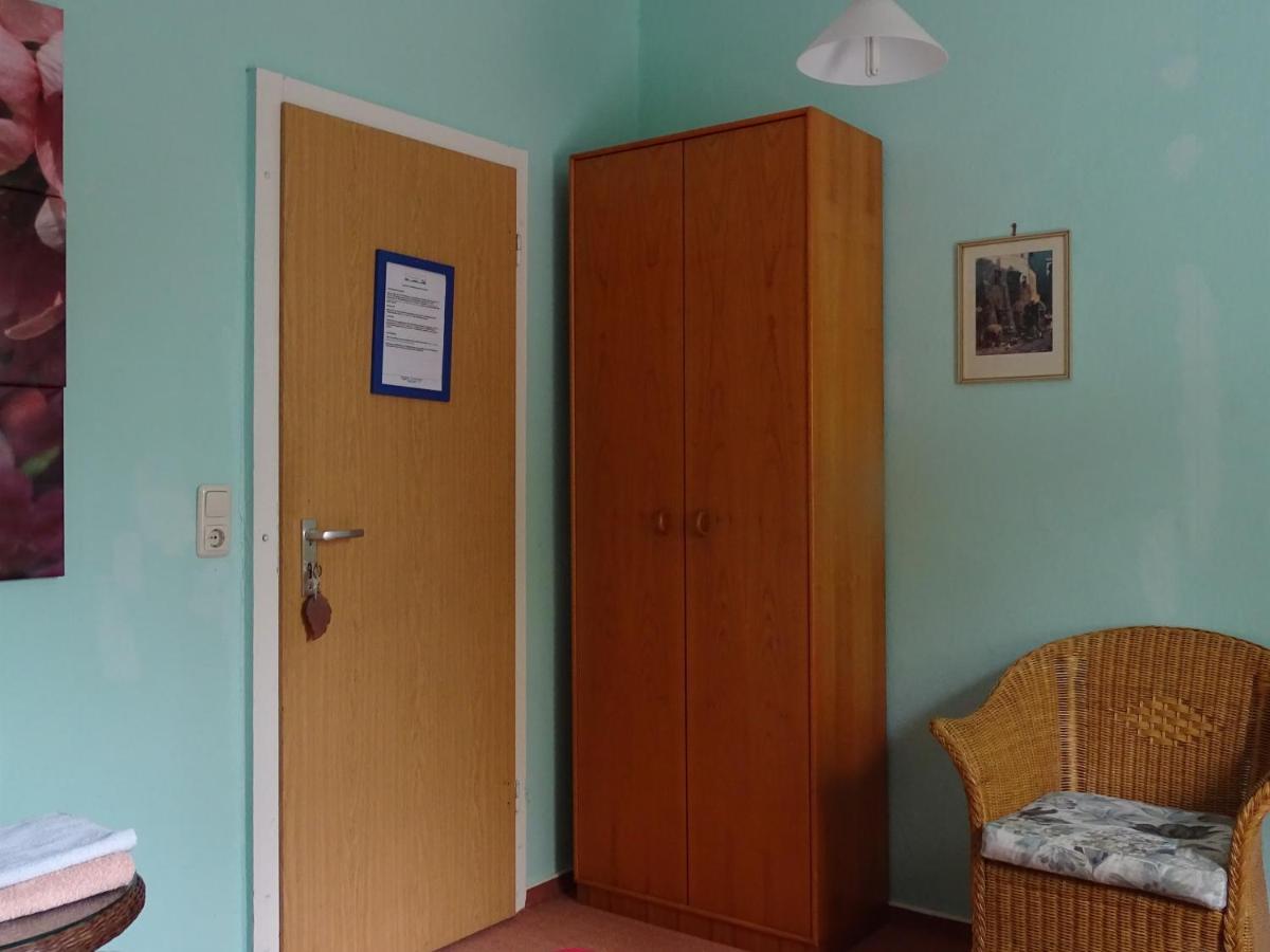 Gasthof Blaues Haus Hotel Bastorf Phòng bức ảnh